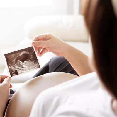 Depilacja laserowa a ciąża