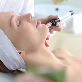 MEZOTERAPIA NANOIGŁOWA