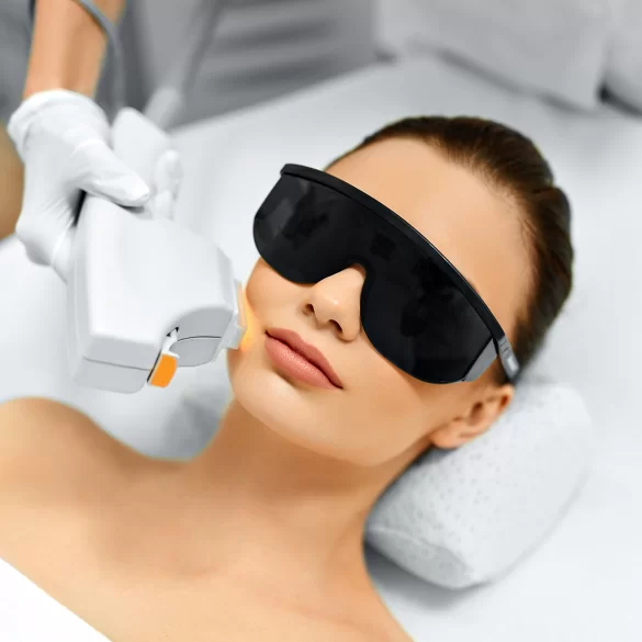 IPL (Intense Pulsed Light)