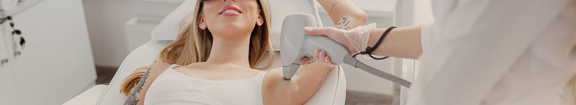 Depilacja woskiem bikini i twarzy